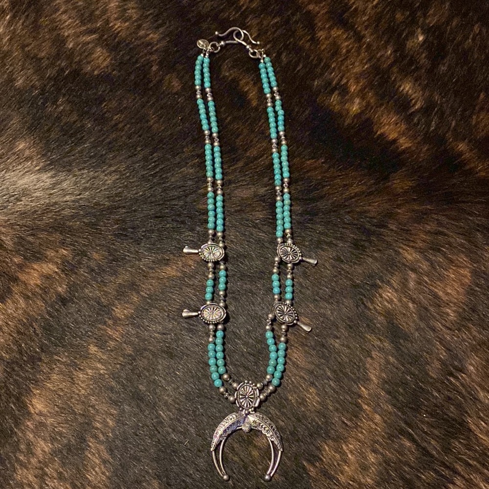 Western faux Turquoise & Silver necklace.